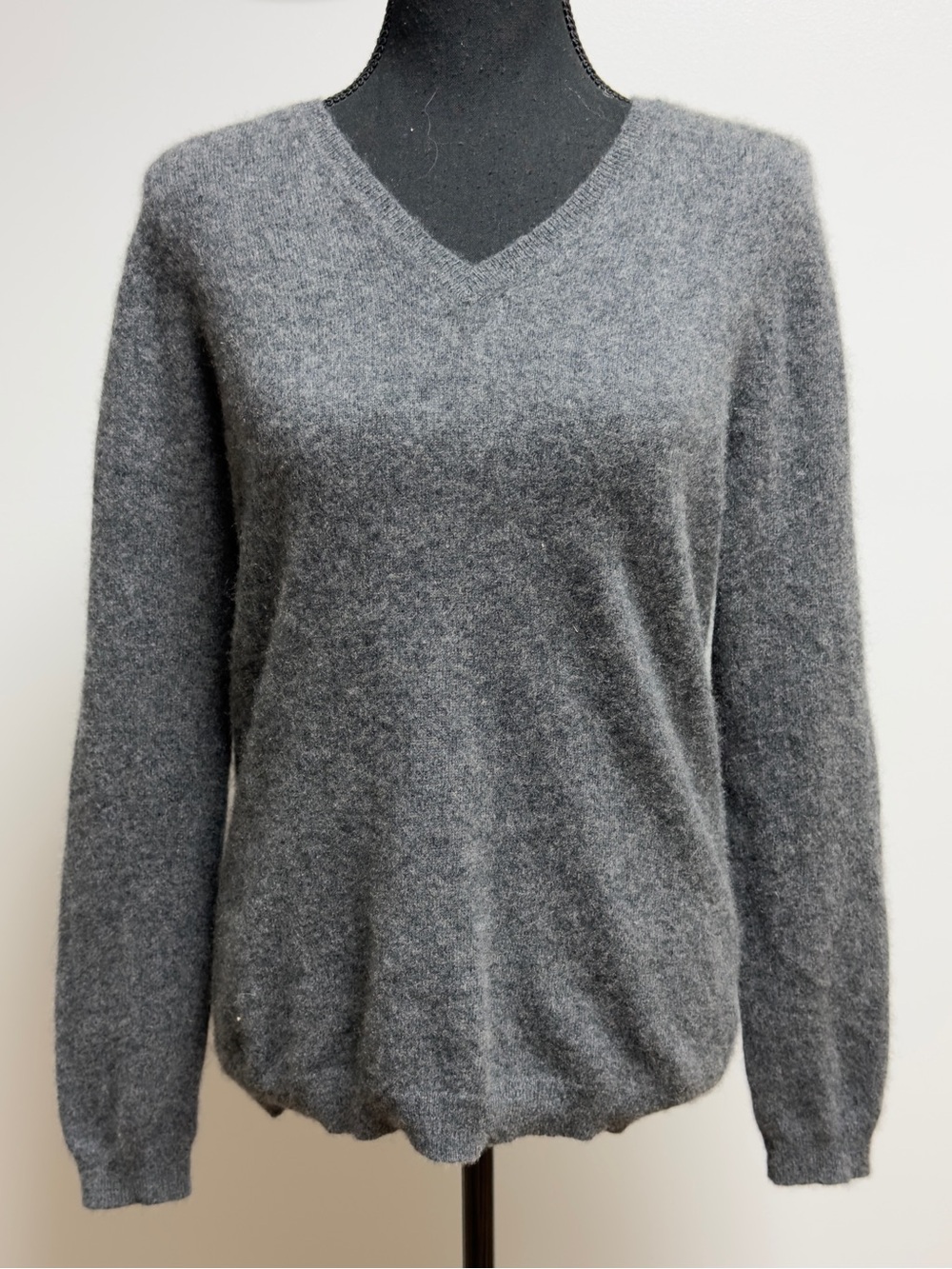Charter Club Luxury 100% Cashmere V-Neck Sweater Gray Heather Knit Women's L